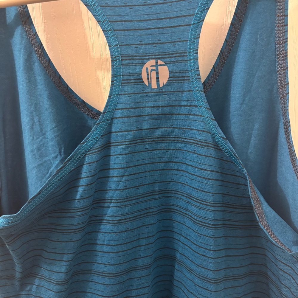 Disney Inspired RawThreads Running Tank Top - I Am Brave - Picture 5 of 7